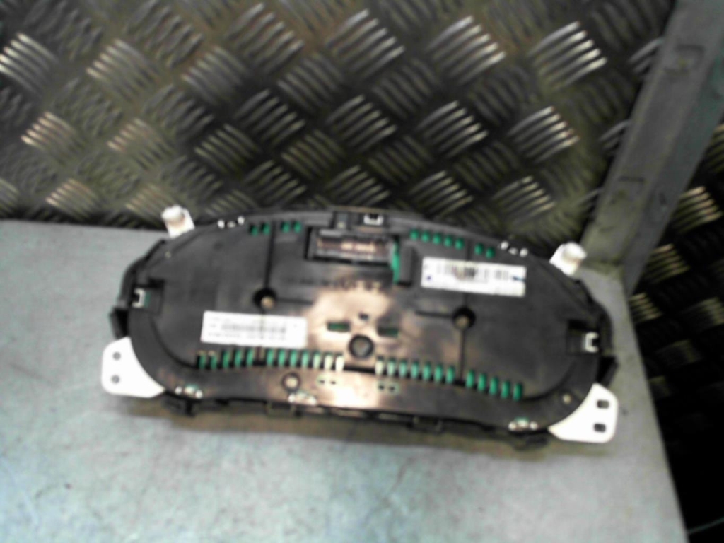 Compteur SUZUKI SWIFT 3 Diesel - 1