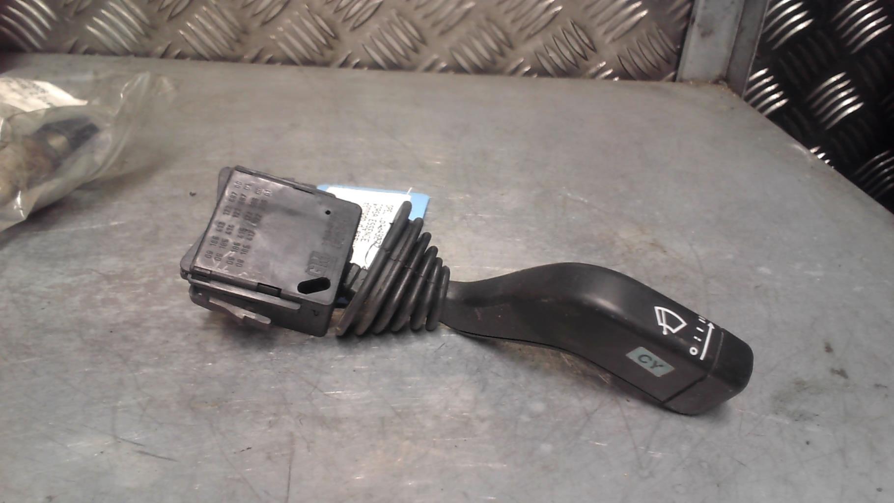 Commodo d'essuie glaces OPEL CORSA C PHASE 1 Essence - 1