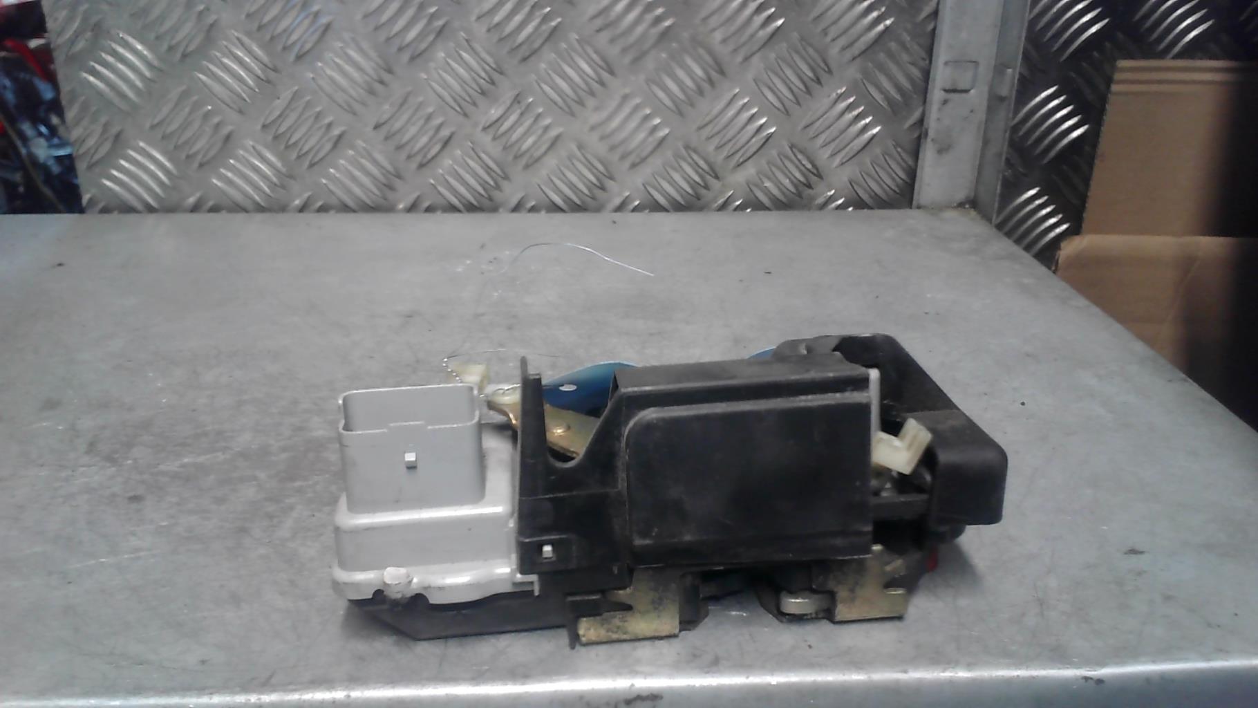 Serrure arriere gauche CITROEN C5 1 PHASE 1 Diesel - 1