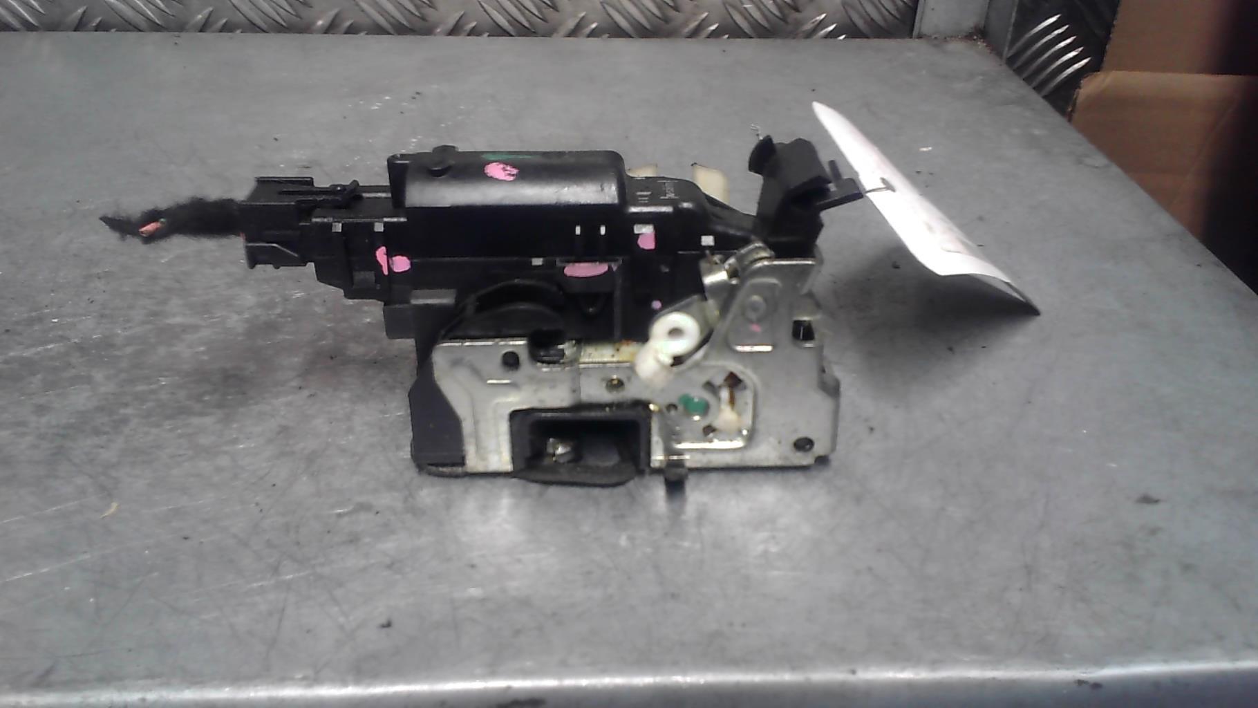 Serrure avant droit DACIA DUSTER 1 PHASE 2 Diesel - 1