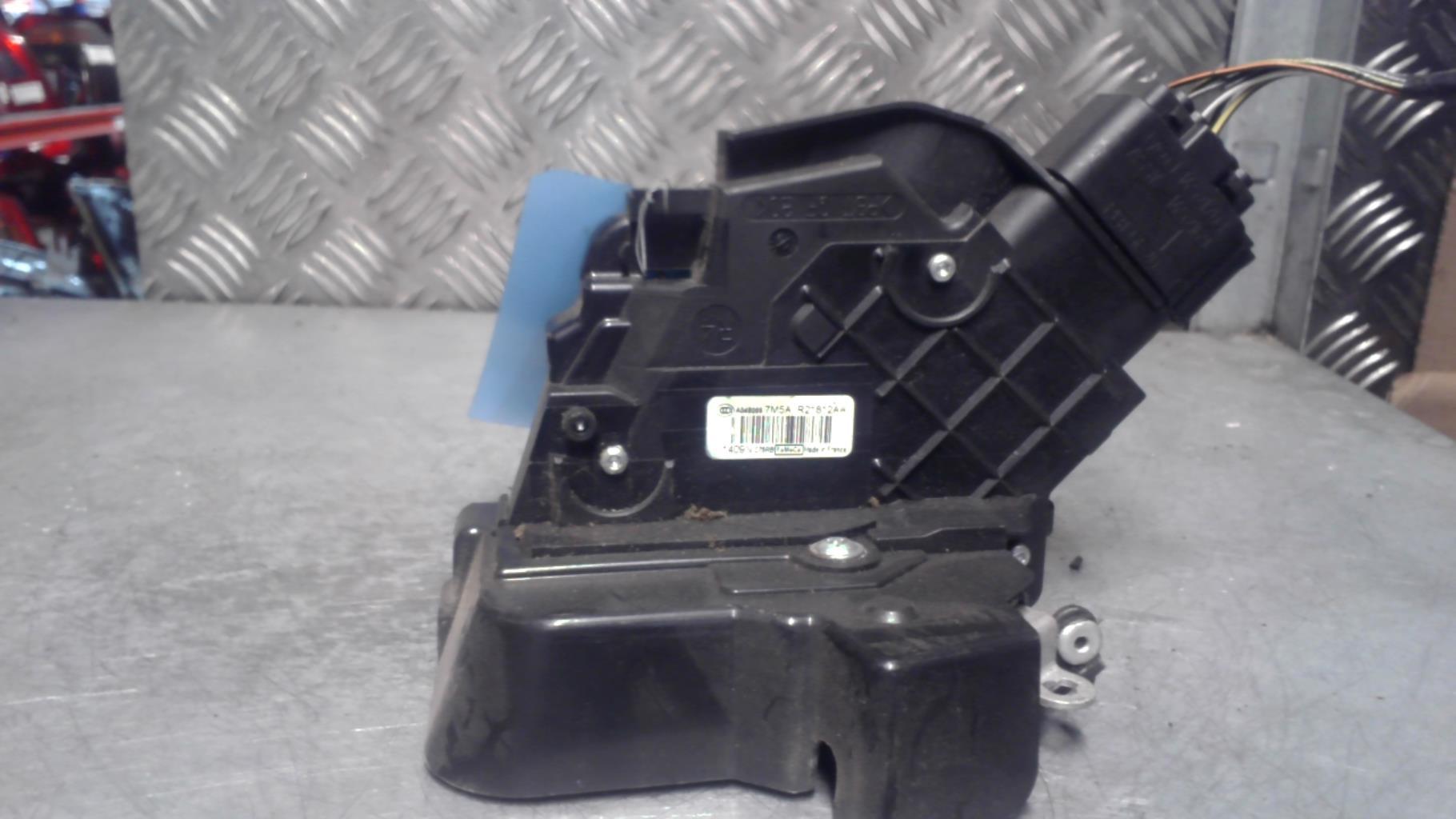 Serrure avant droit FORD FOCUS 2 PHASE 2 Diesel - 1