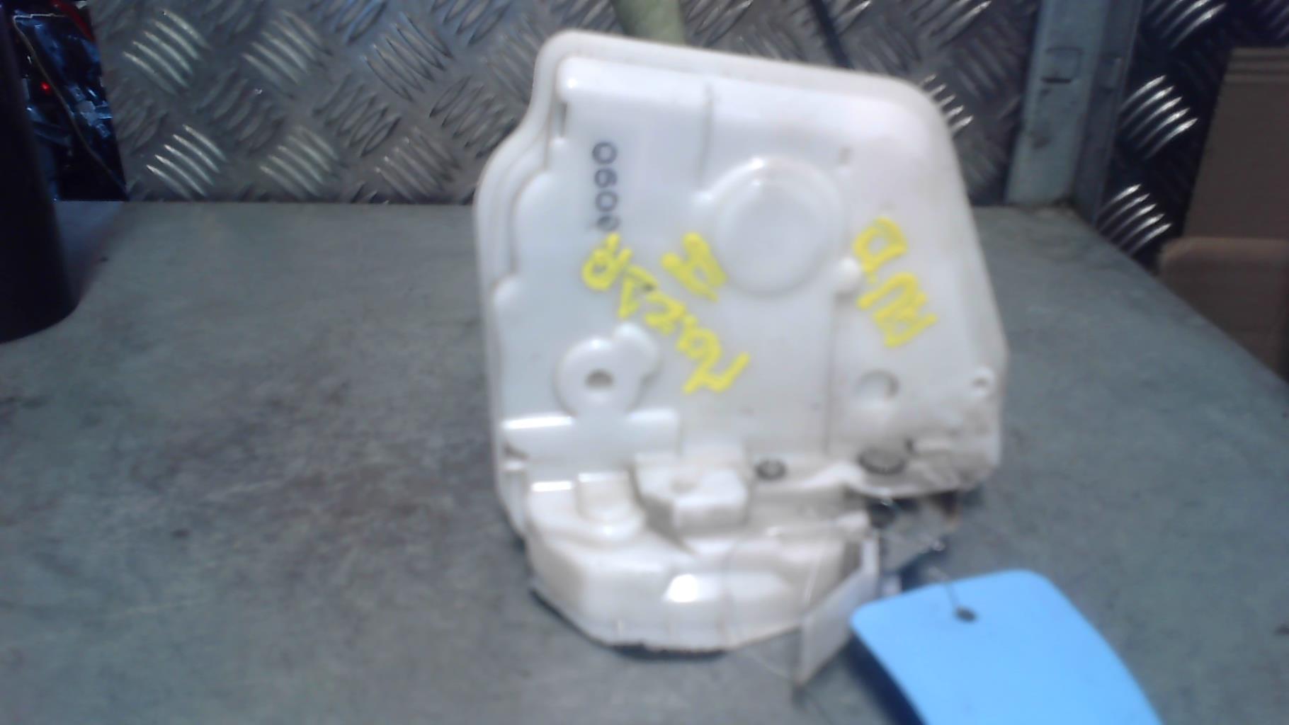Serrure avant droit MAZDA 2 2 PHASE 1 Essence - 1