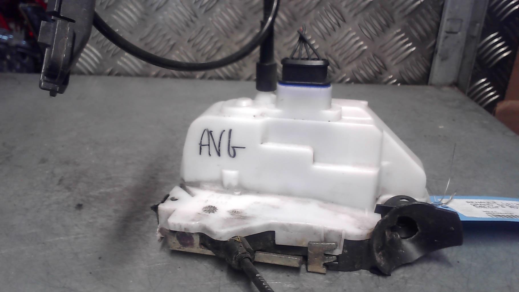 Serrure avant gauche RENAULT SCENIC 2 PHASE 2 Diesel - 1