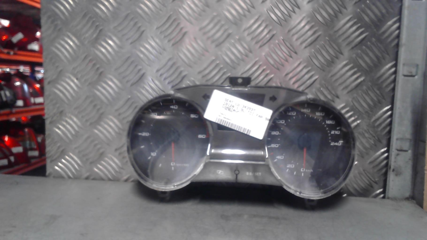 Compteur SEAT IBIZA 4 PHASE 1  - 1