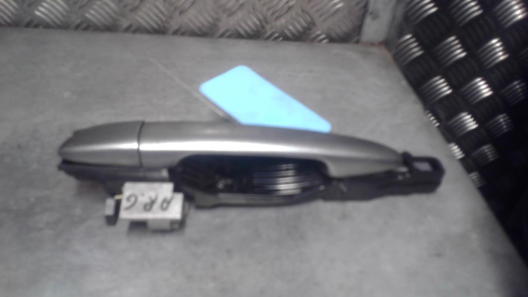 Poignee porte arriere gauche MAZDA 2 2 PHASE 1 Essence - 1