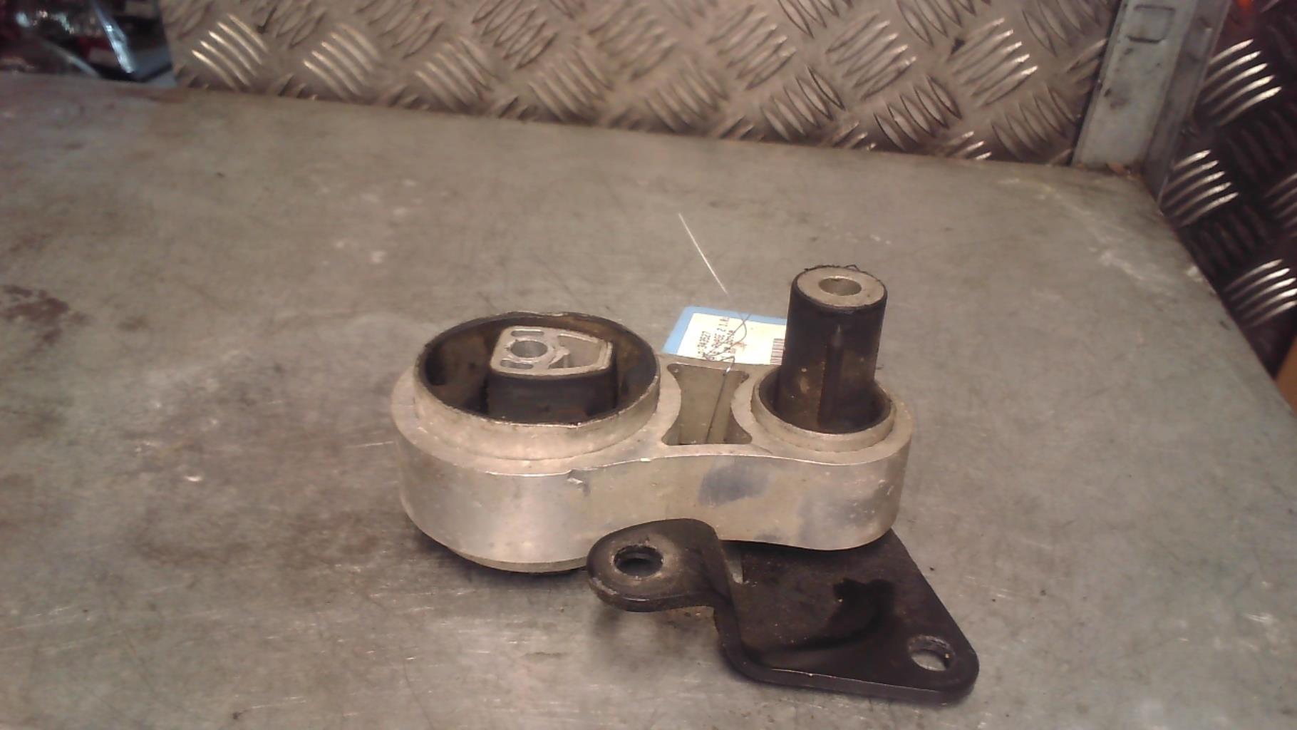 Support de boite FORD FIESTA 6 PHASE 2 Essence - 1