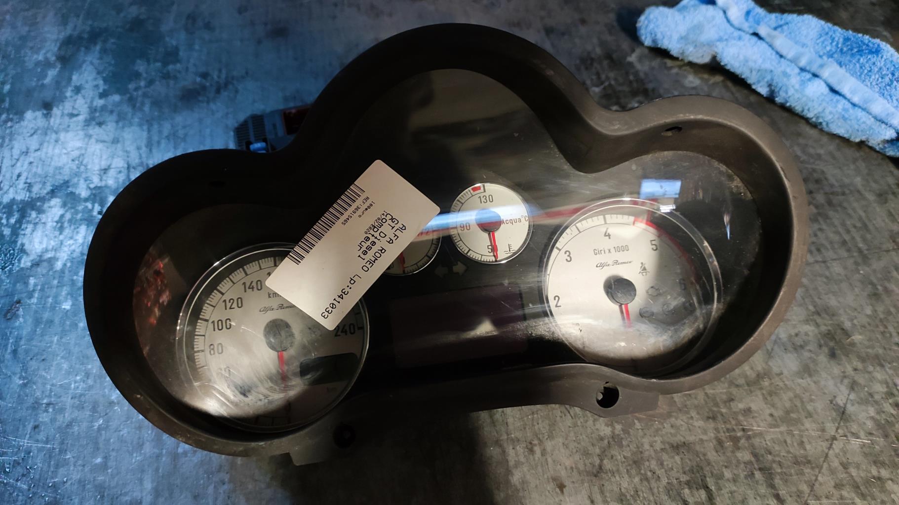 Compteur ALFA ROMEO GT COUPE Diesel - 1