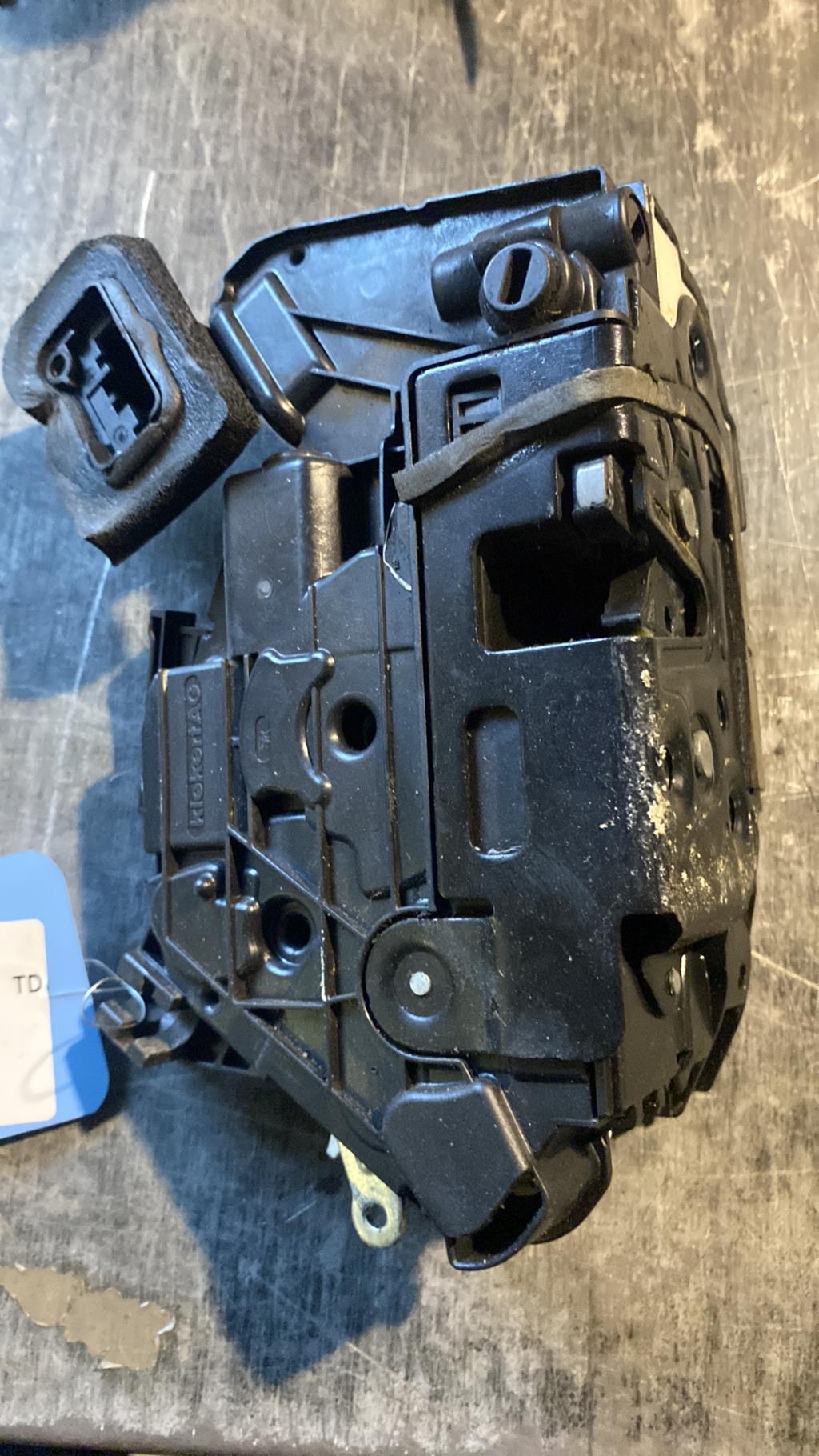 Serrure arriere droit SEAT LEON 3 PHASE 1 Diesel - 1