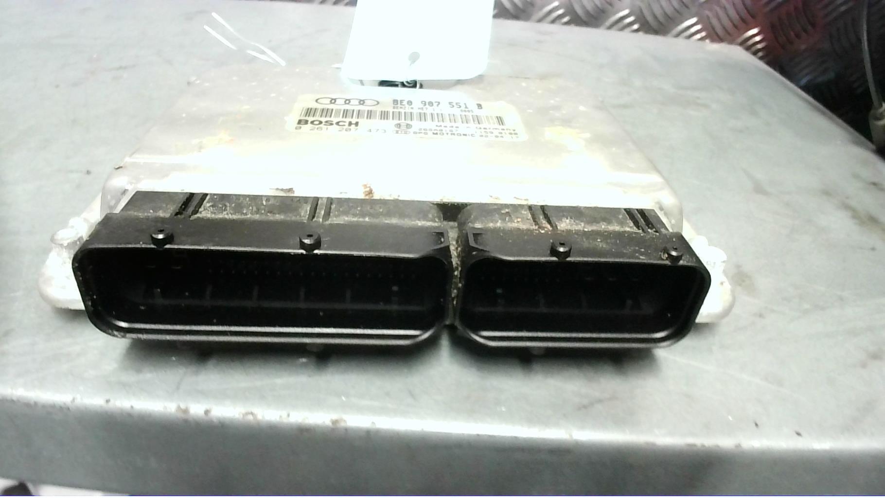Calculateur AUDI A4 1 PHASE 2 Essence - 1