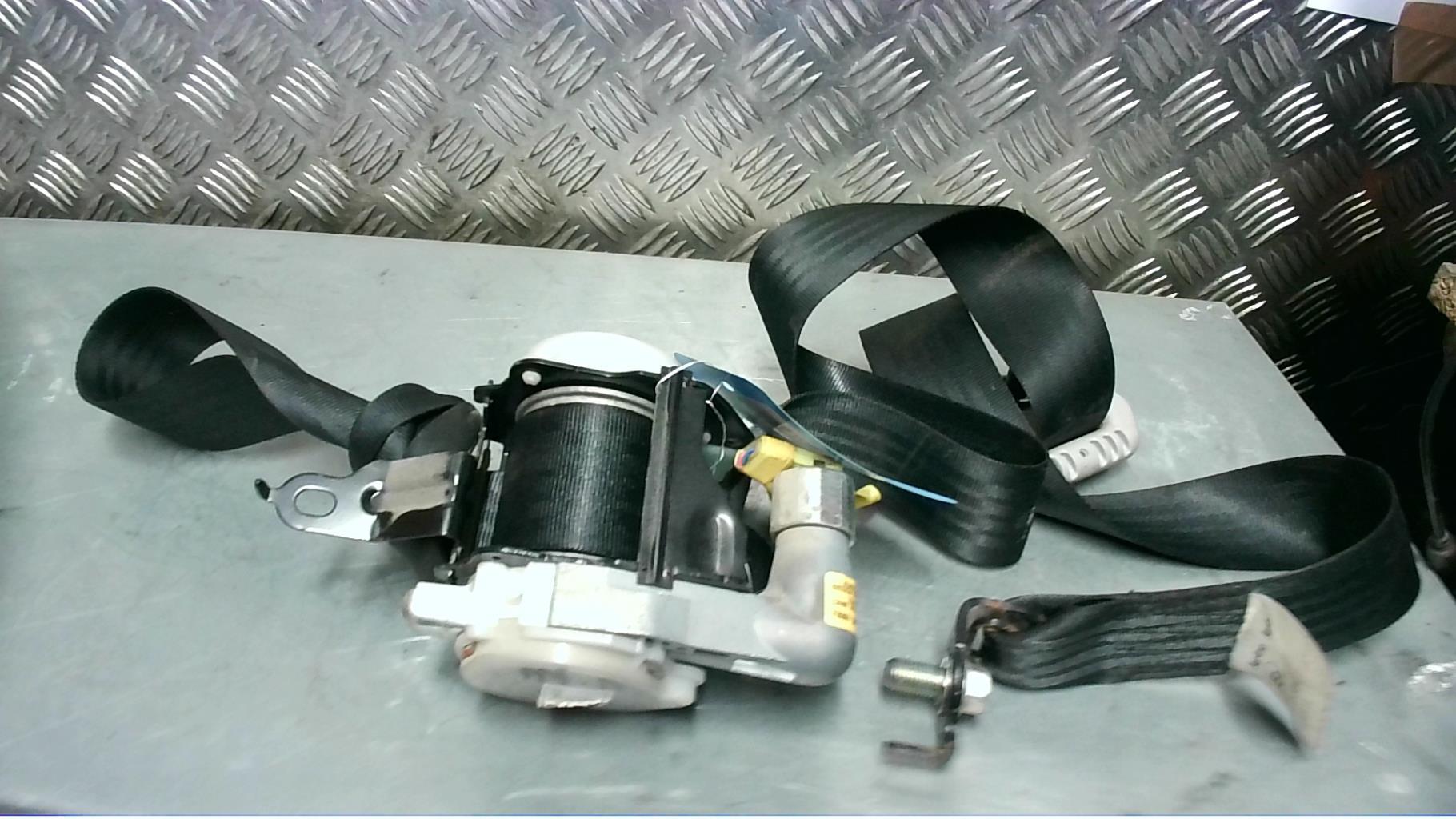Ceinture avant droit MAZDA 5 1 PHASE 1 Diesel - 1