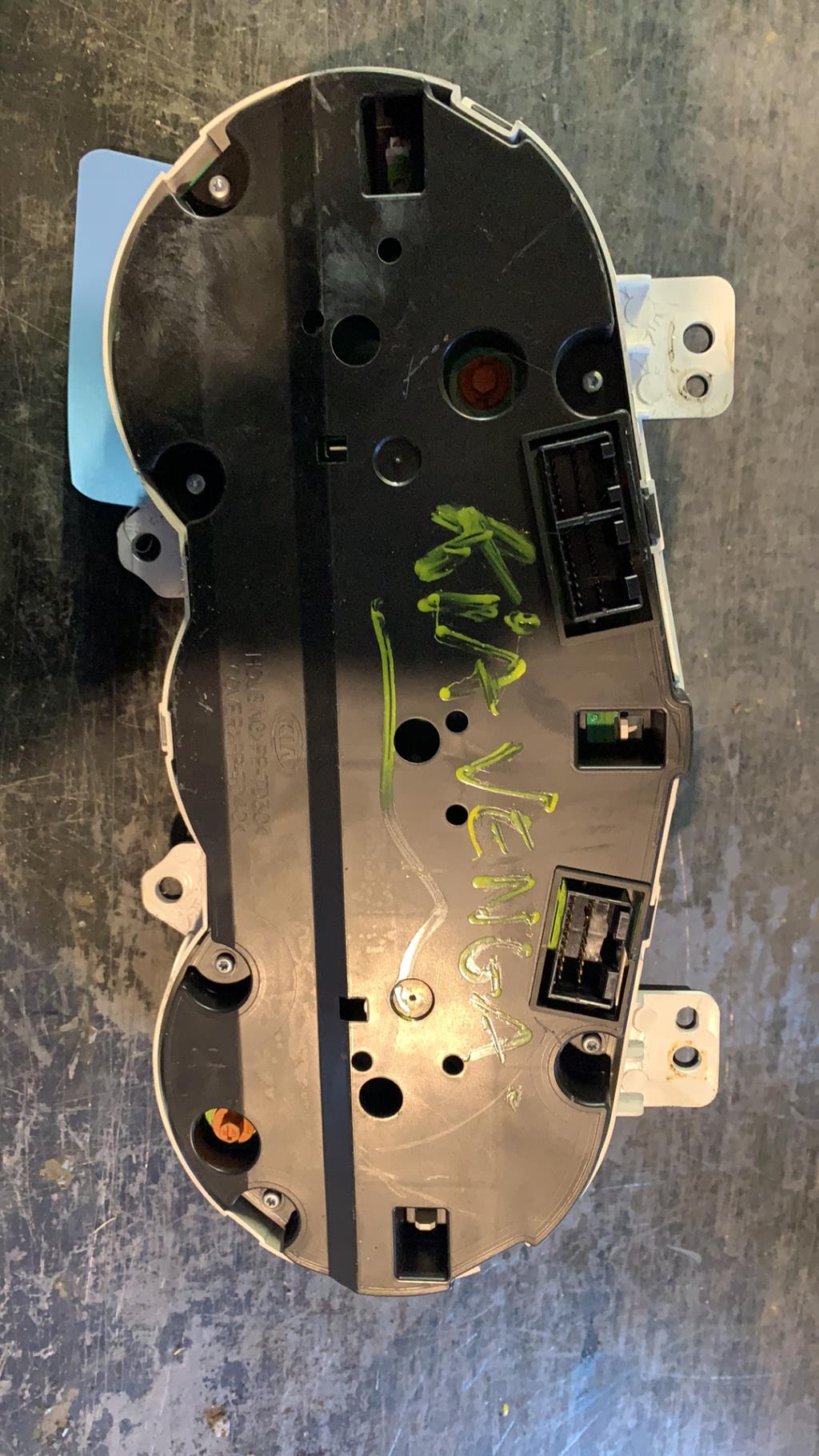 Compteur KIA VENGA PHASE 1 Diesel - 1