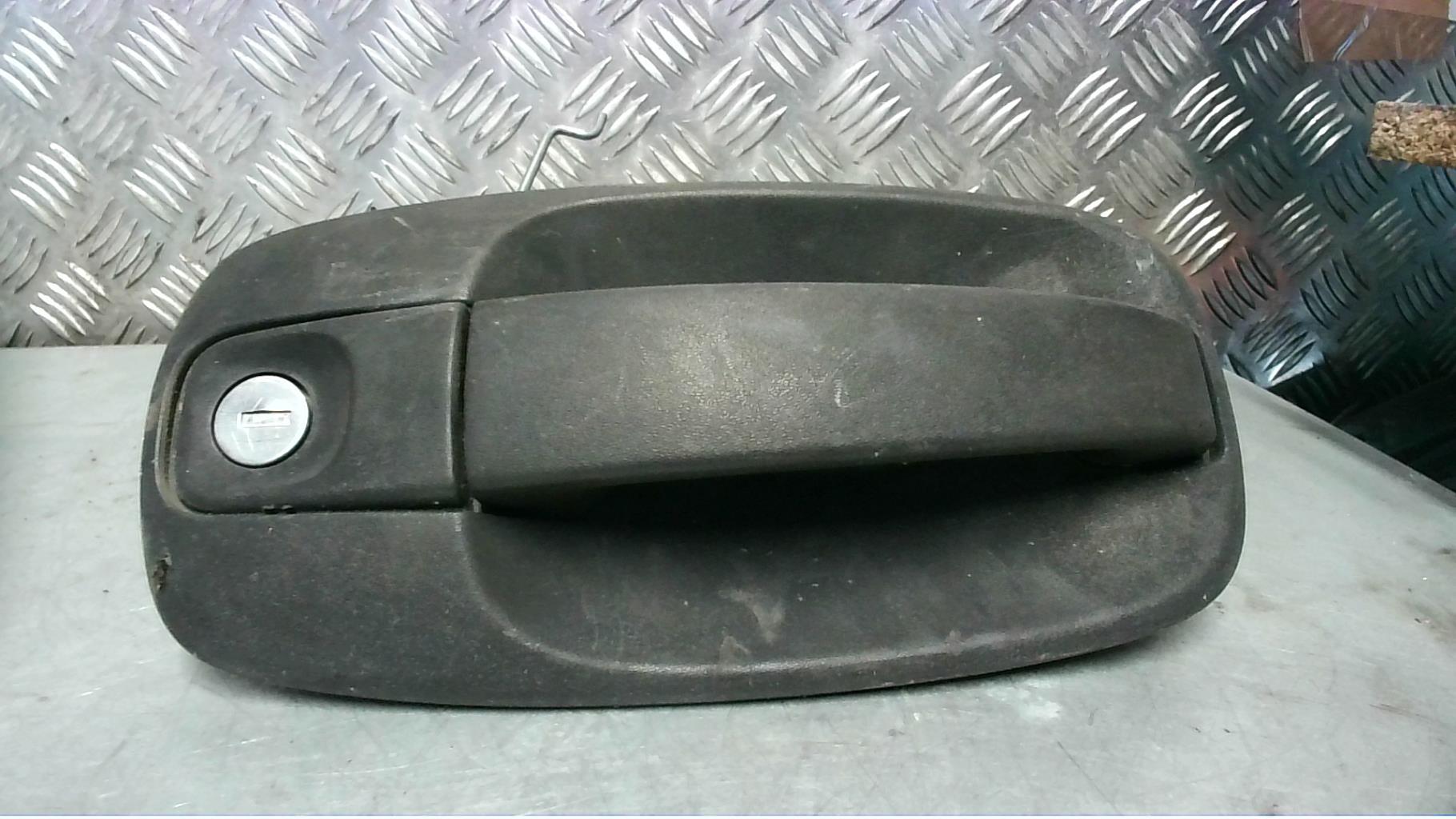 Poignee porte avant gauche RENAULT TRAFIC 2 PHASE 2 Diesel - 1