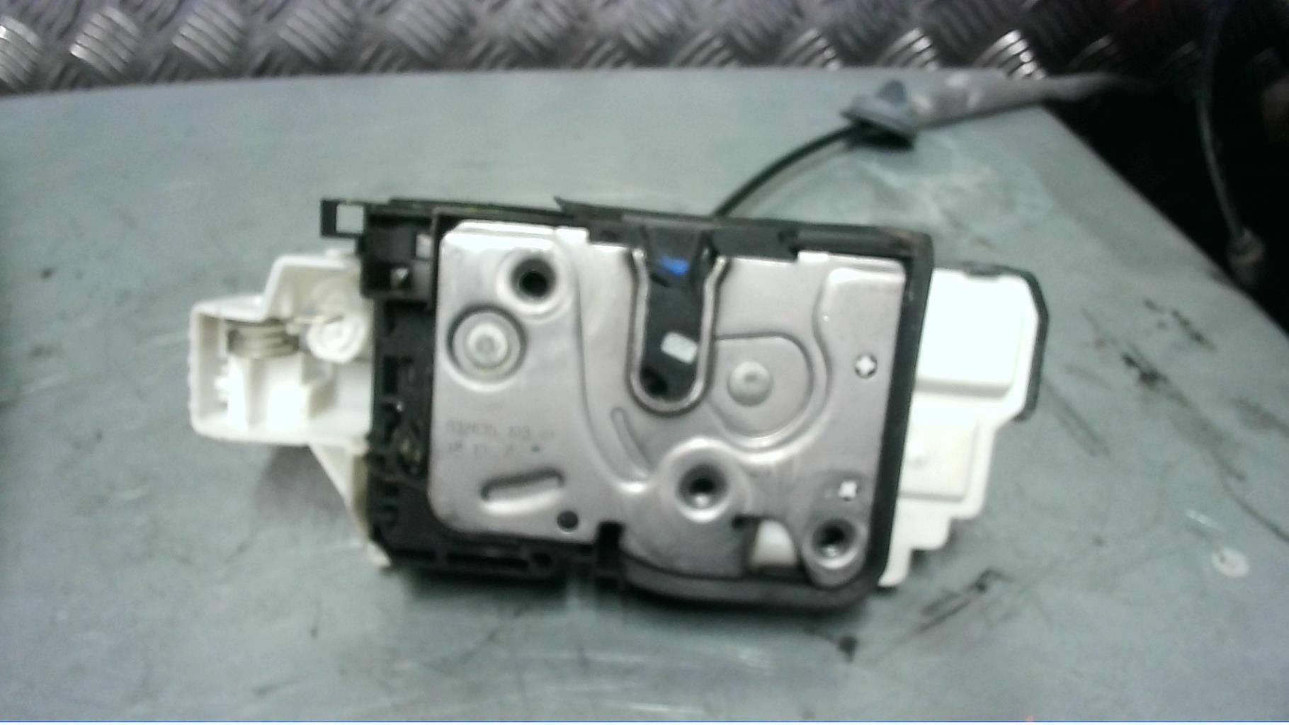 Serrure avant droit VOLVO V 40 2 PHASE 1  - 1