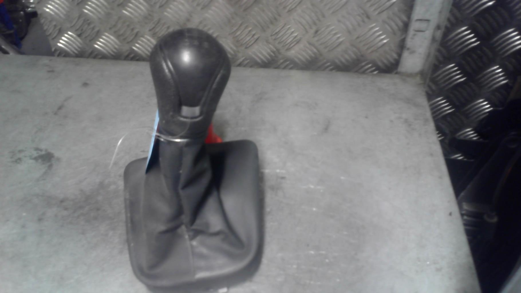 Pommeau de vitesses SEAT MII PHASE 1 Essence - 1