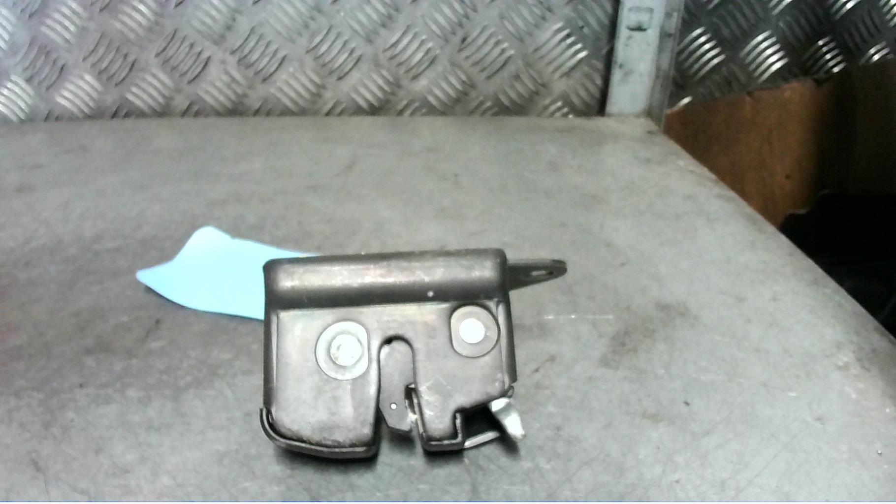 Serrure de coffre FIAT PUNTO 2  - 1