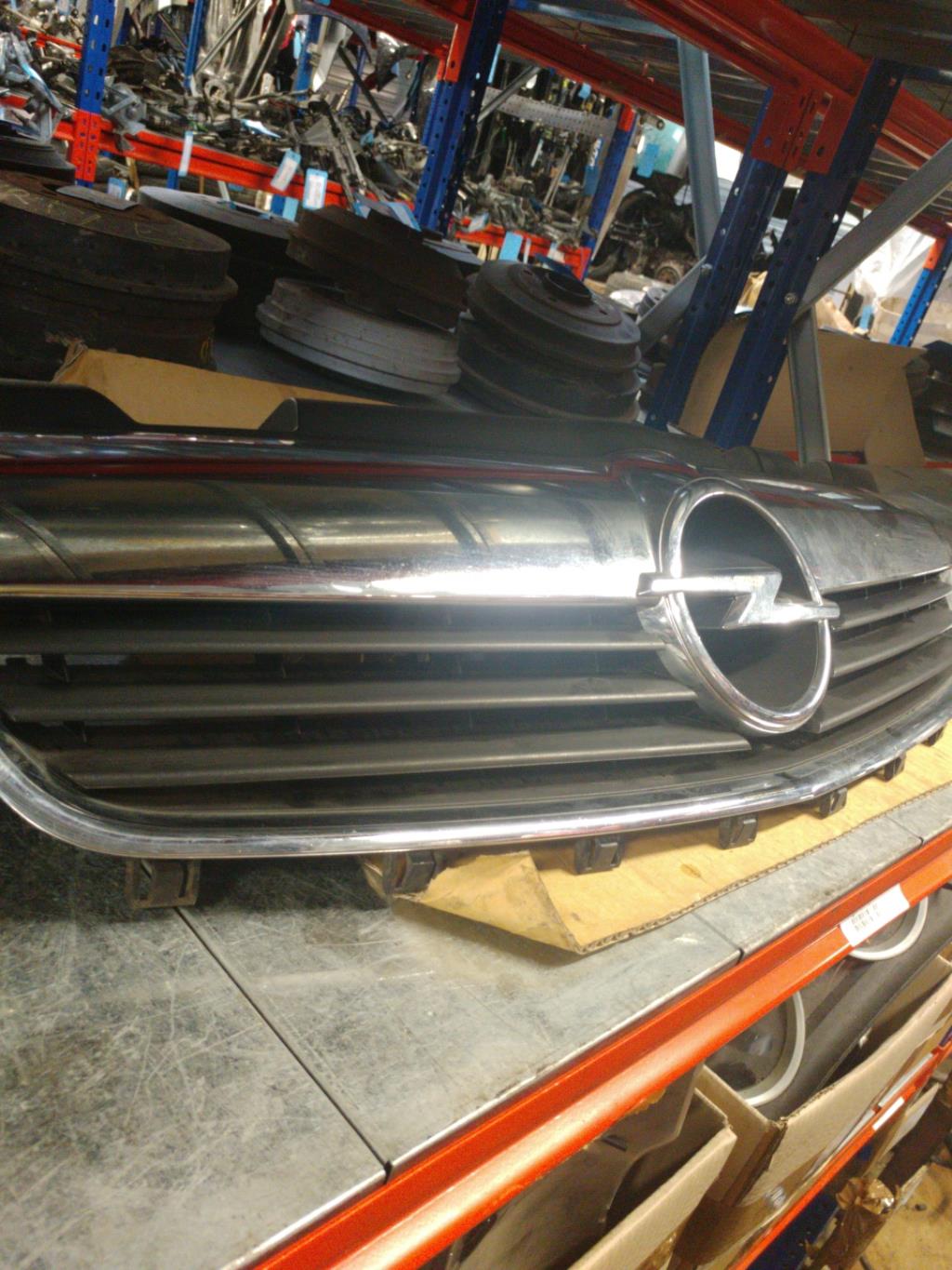 Calandre OPEL ZAFIRA B PHASE 1 Diesel - 1