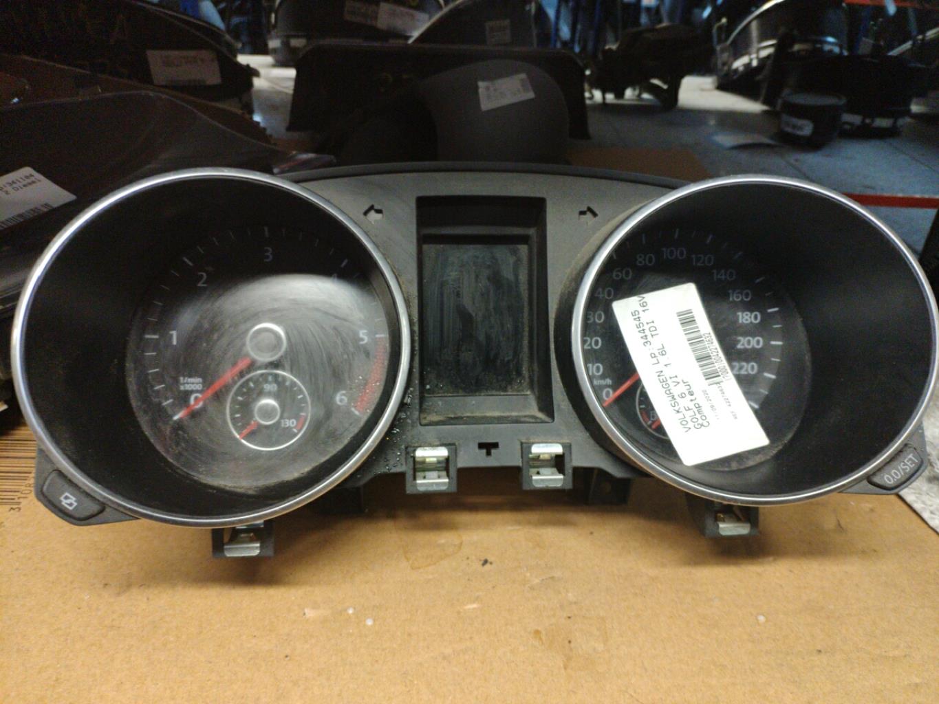 Compteur VOLKSWAGEN GOLF 6 Diesel - 1