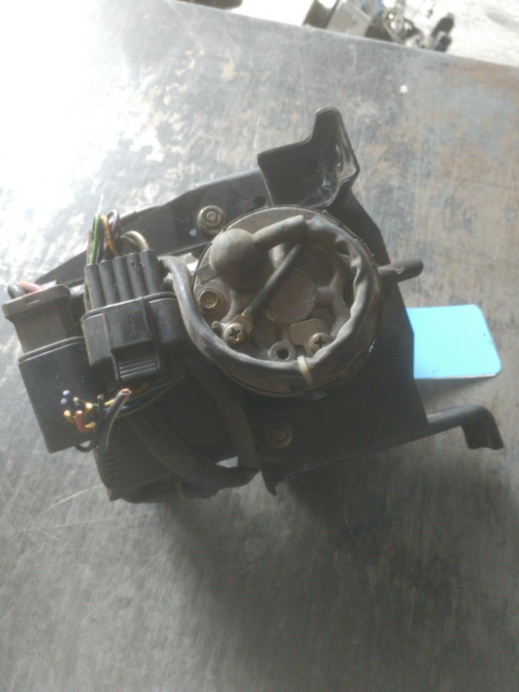 Bloc ABS (freins anti-blocage) MITSUBISHI L 200 2 Diesel - 1