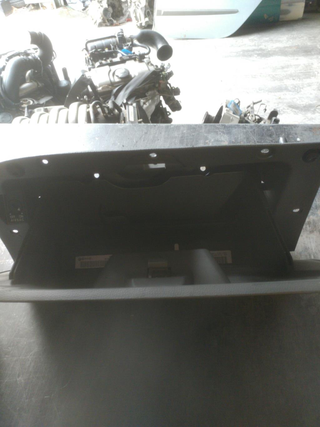 Boite a gants SEAT IBIZA 4 PHASE 1 Essence - 1