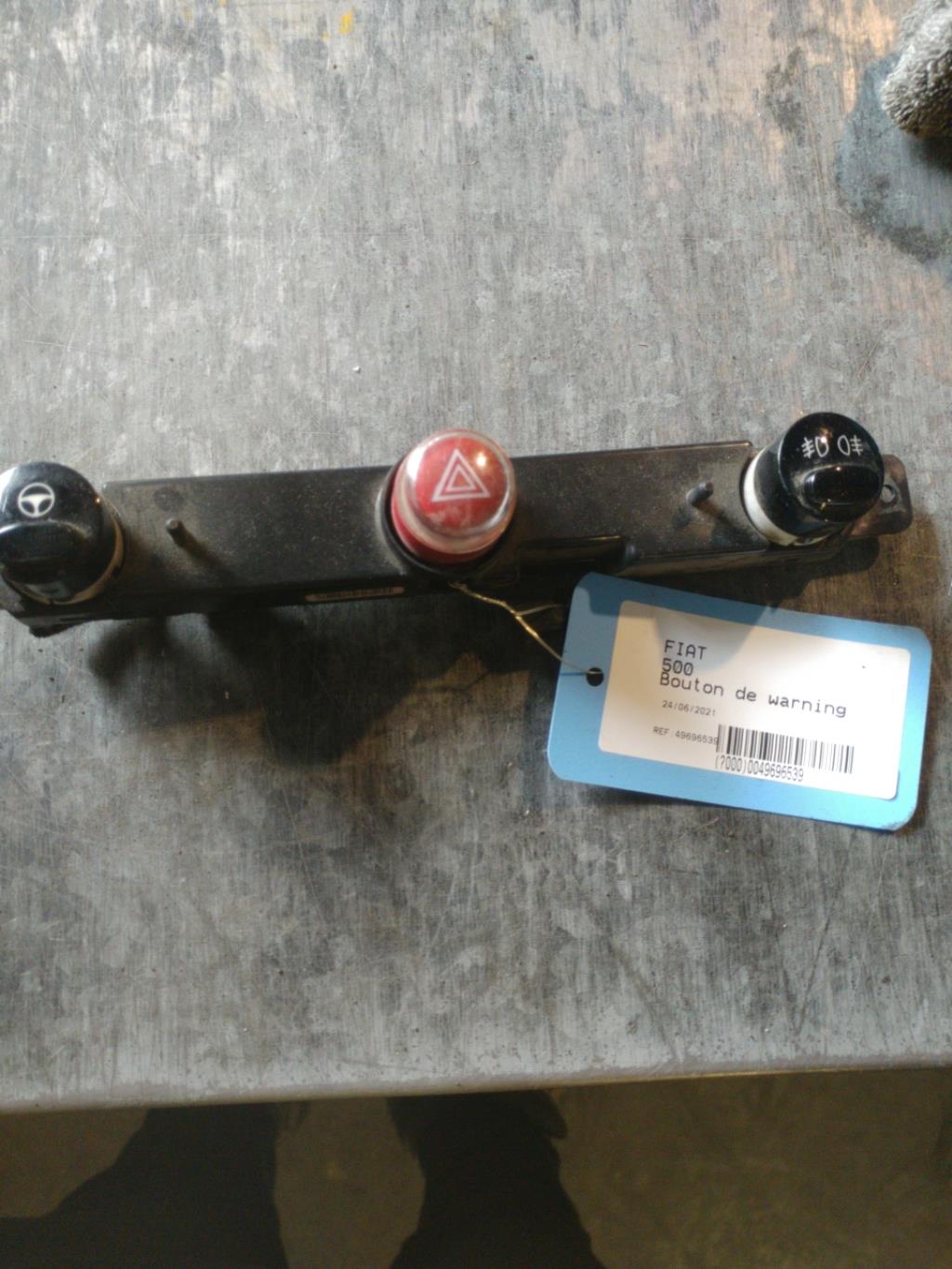 Bouton de warning FIAT 500  - 1
