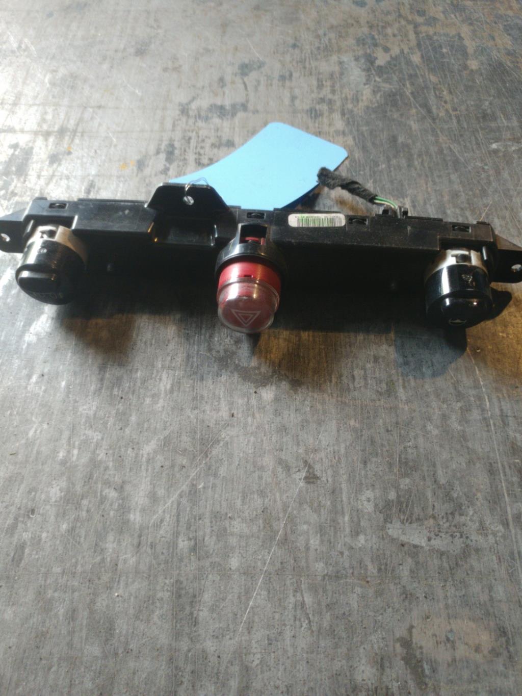 Bouton de warning FIAT 500  - 1
