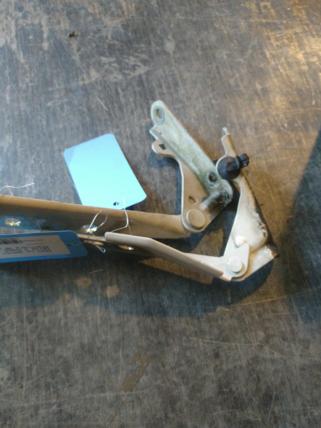 Charniere de capot SEAT IBIZA 3 PHASE 2 Diesel - 1