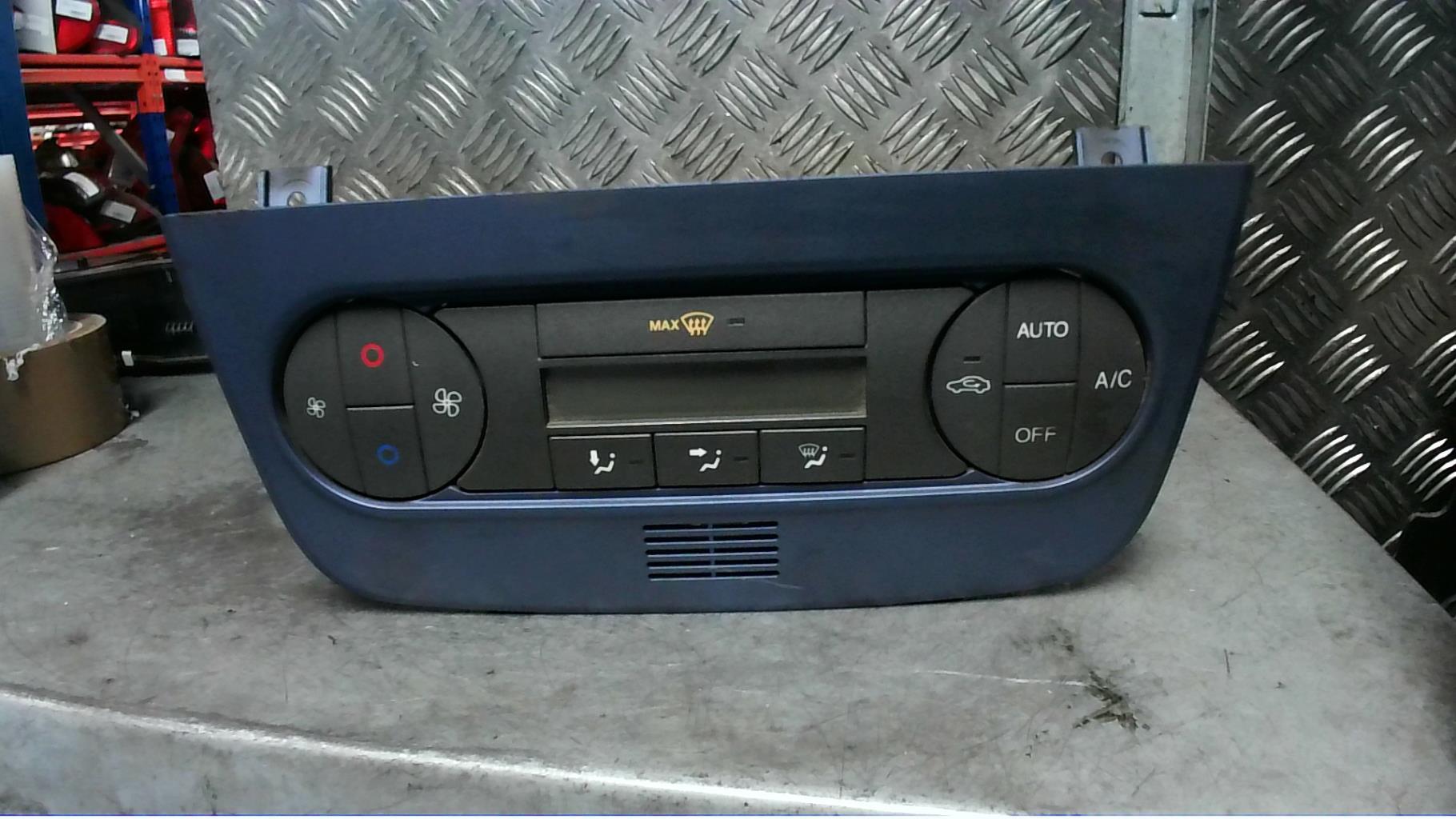 Commande chauffage FORD FIESTA 5 PHASE 2  - 1