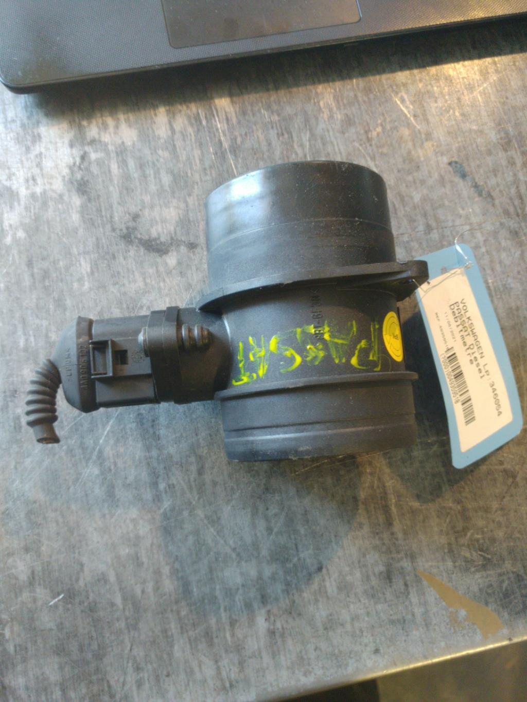 Debitmetre VOLKSWAGEN PASSAT 4 PHASE 2  - 1