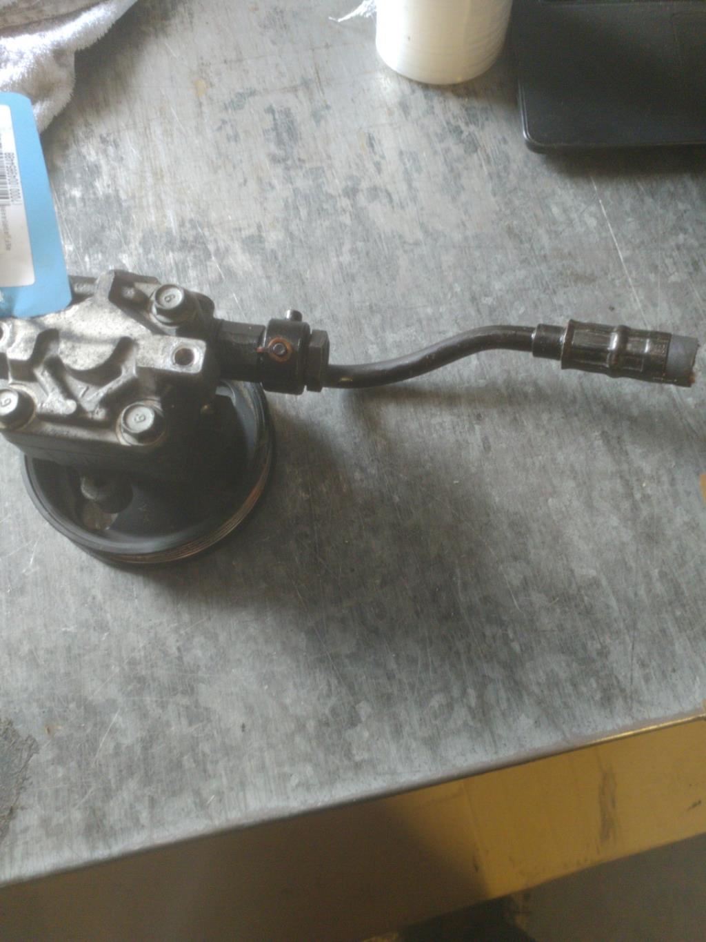 Pompe de direction HYUNDAI SANTA FE 2 PHASE 1  - 1