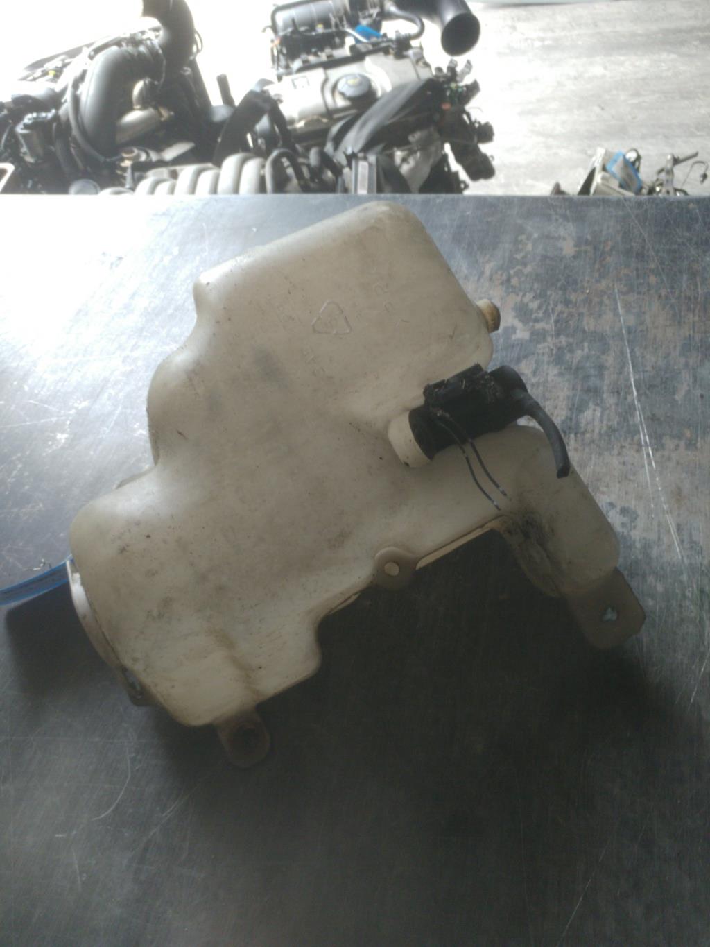 Vase de lave glace MITSUBISHI L 200 2 Diesel - 1