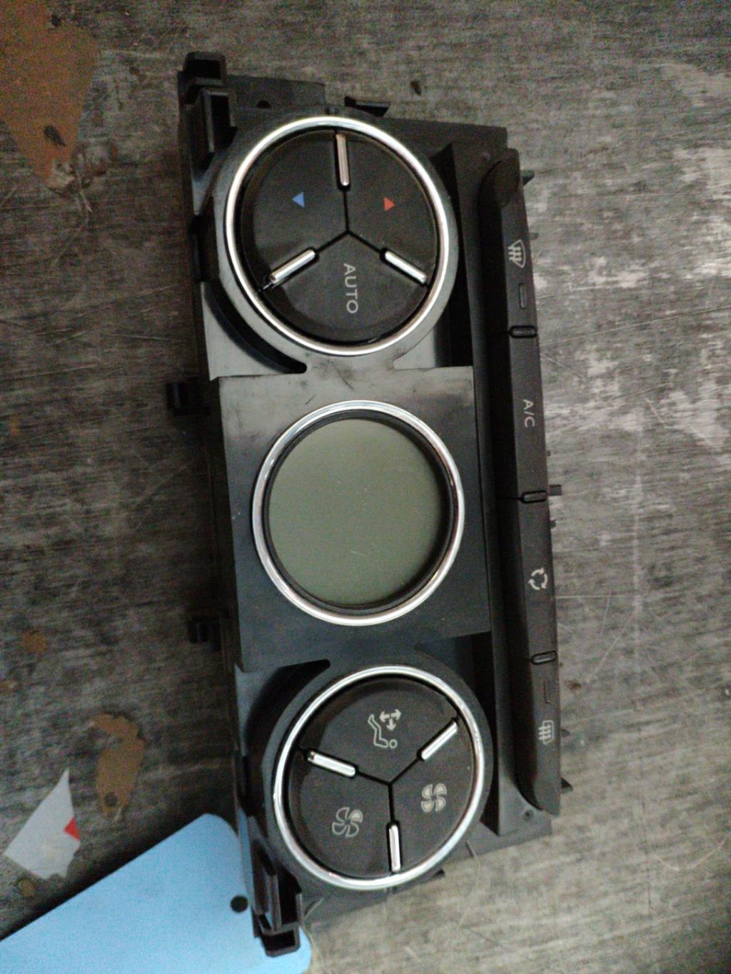 Commande chauffage CITROEN C3 2 PHASE 2 Diesel - 1