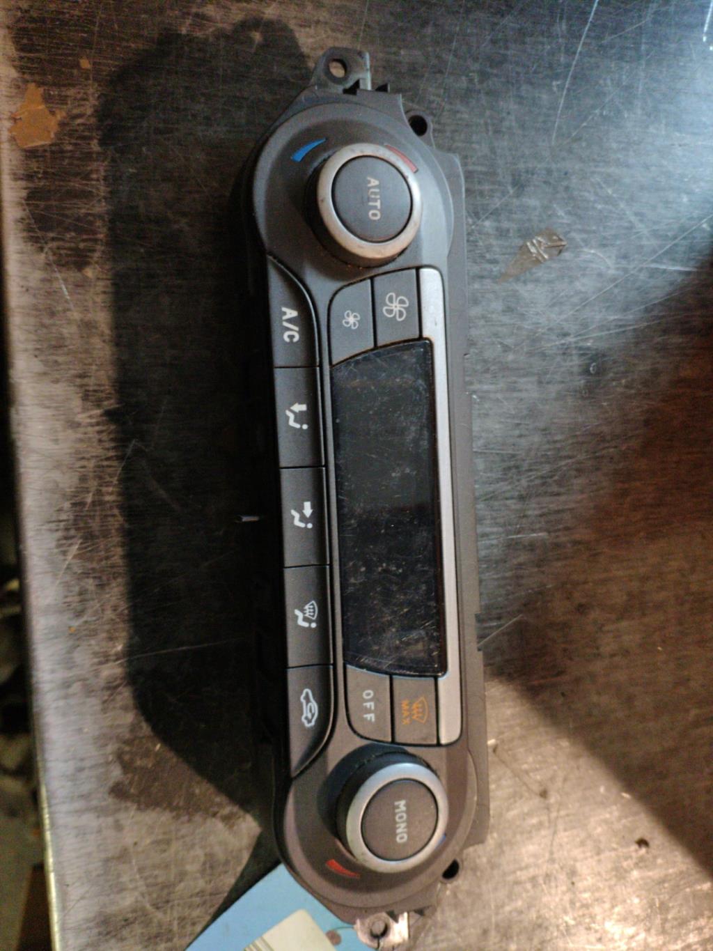 Commande chauffage FORD FOCUS 2 PHASE 1 Diesel - 1