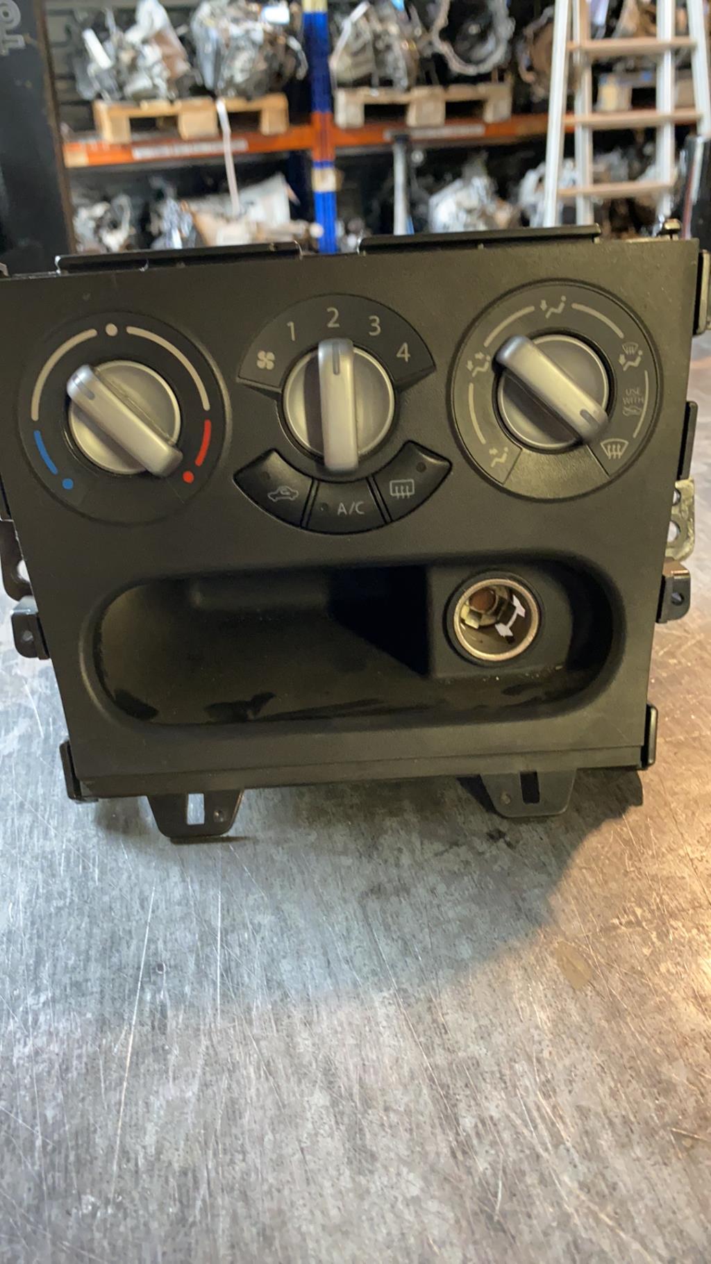 Commande chauffage OPEL AGILA B Essence - 1
