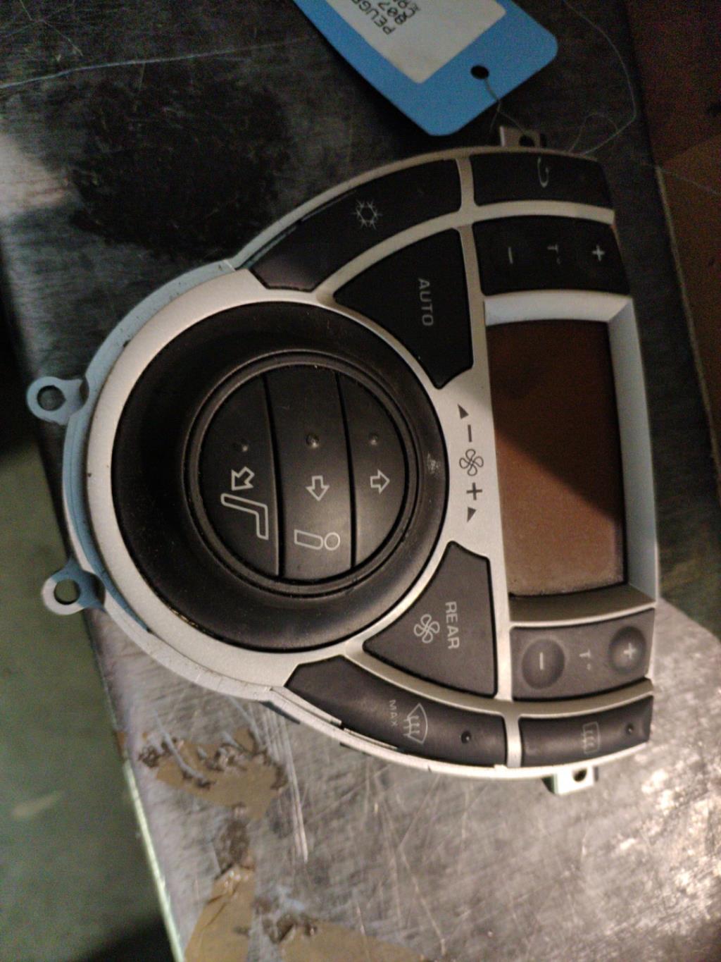 Commande chauffage PEUGEOT 807 Diesel - 1