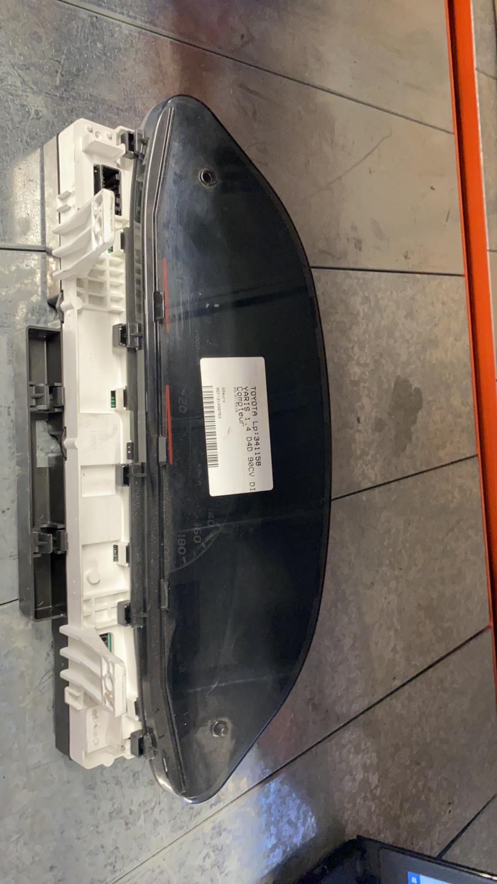 Compteur TOYOTA YARIS 2 PHASE 1 Diesel - 1