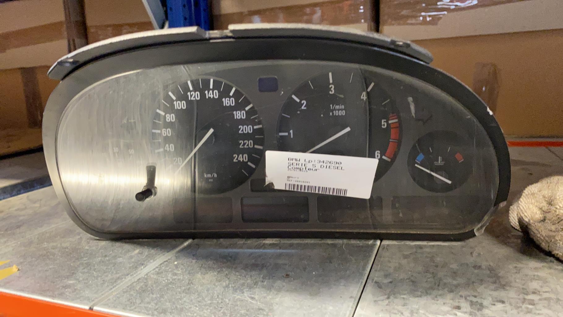 Compteur BMW SERIE 5 E39 PHASE 1 Diesel - 1