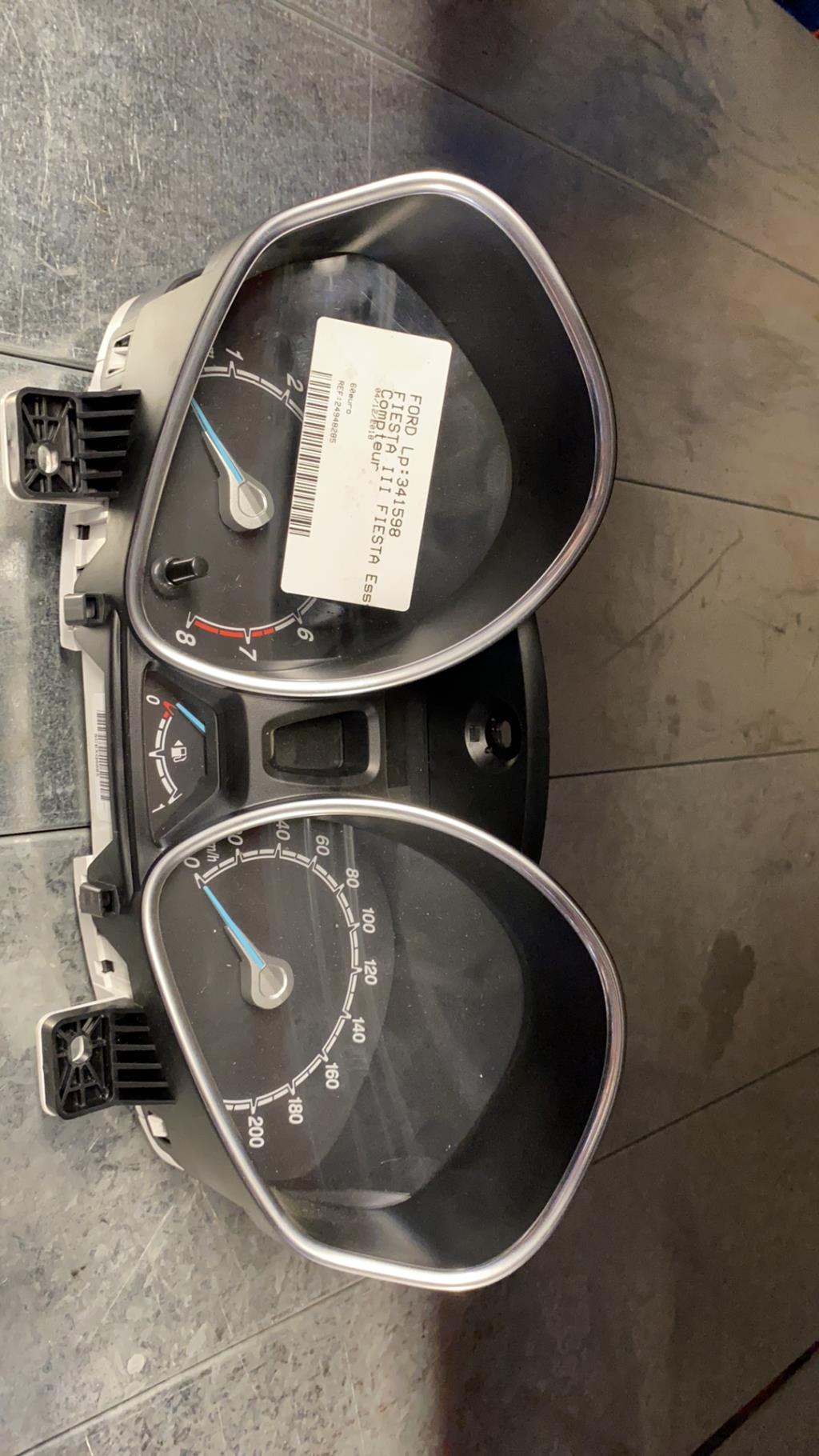 Compteur FORD FIESTA 6 PHASE 2 Essence - 1