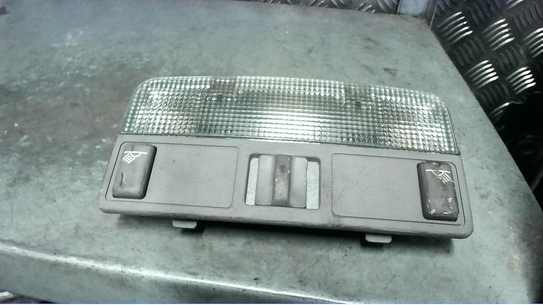 Eclairage de plafonnier AUDI A3 1 PHASE 1  - 1