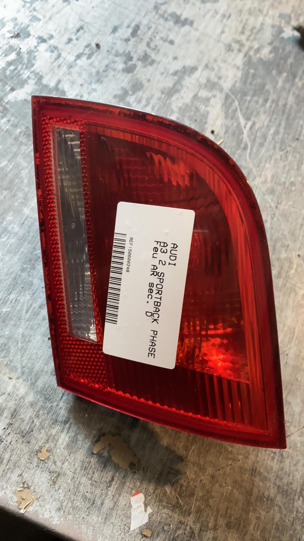 Feu arriere secondaire droit (feux) AUDI A3 2 SPORTBACK PHASE 1 Diesel - 1