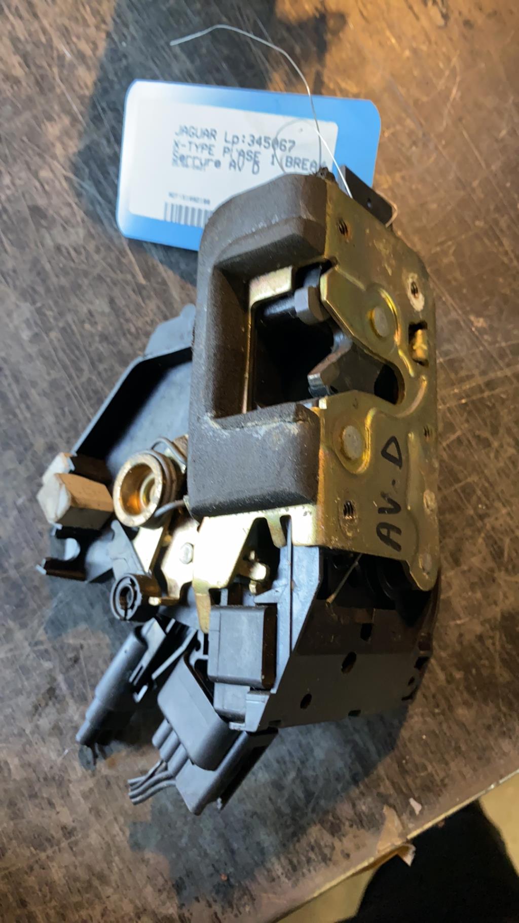 Serrure avant droit JAGUAR X-TYPE PHASE 1 BREAK Diesel - 1