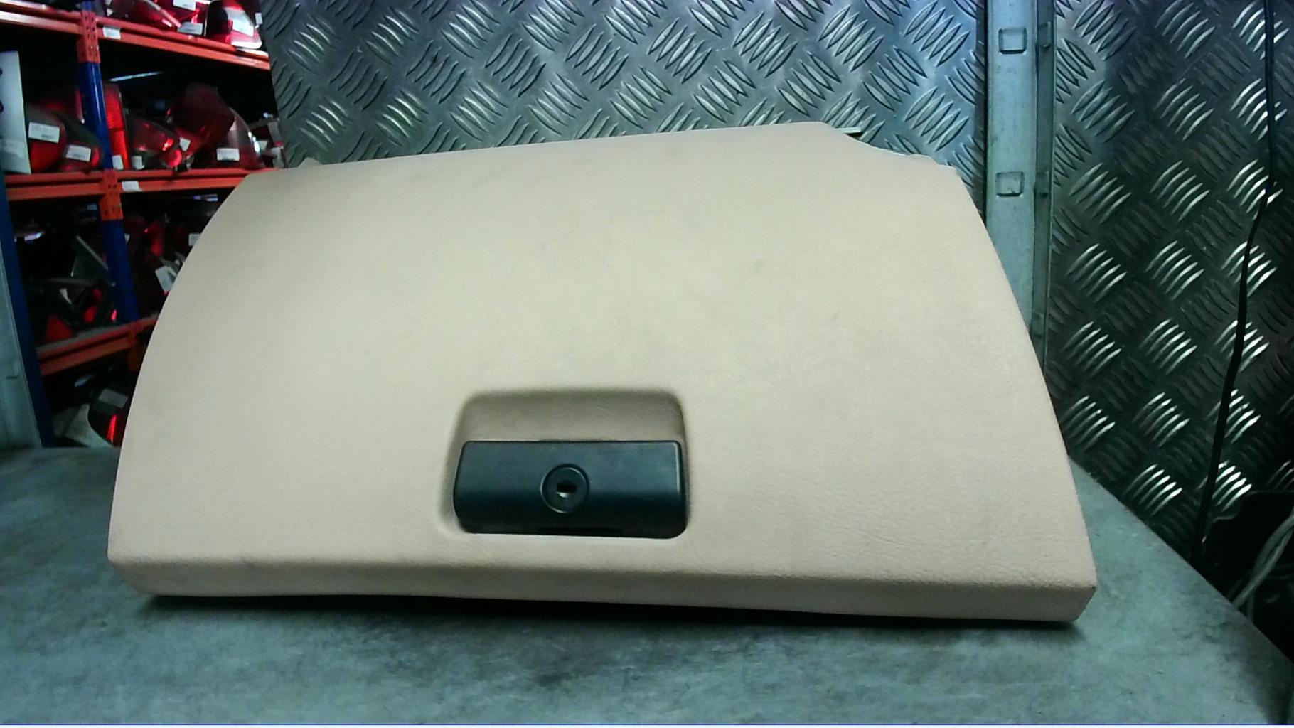 Boite a gants BMW X5 E53 Diesel - 1