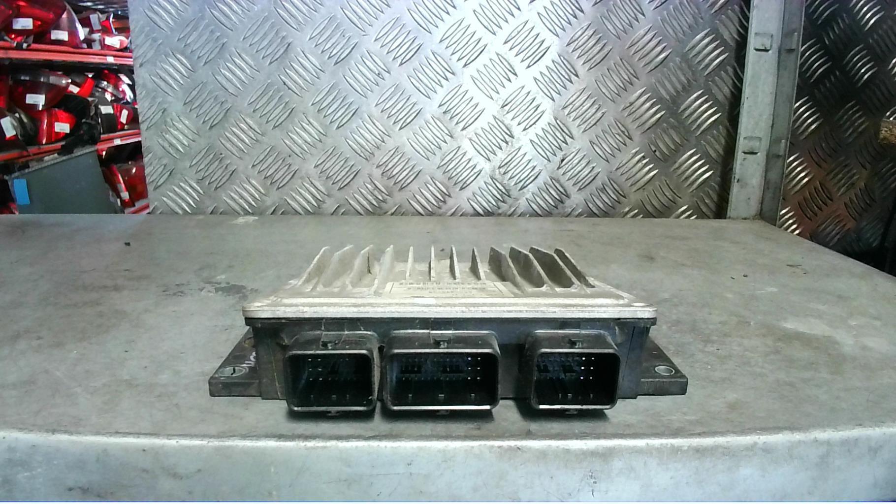 Calculateur RENAULT CLIO 3 PHASE 1  - 1