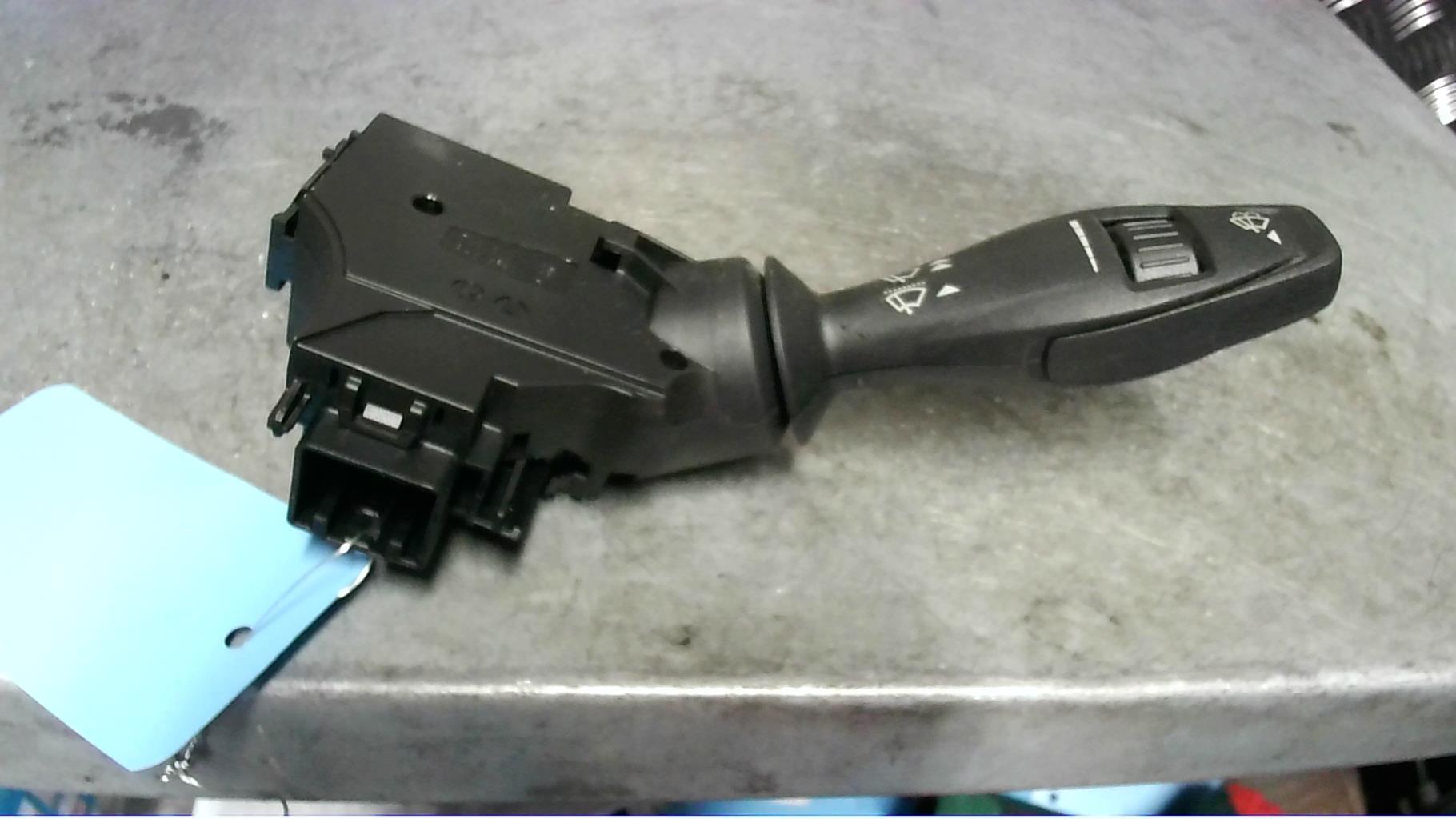 Commodo d'essuie glaces FORD FIESTA 6 PHASE 1  - 1