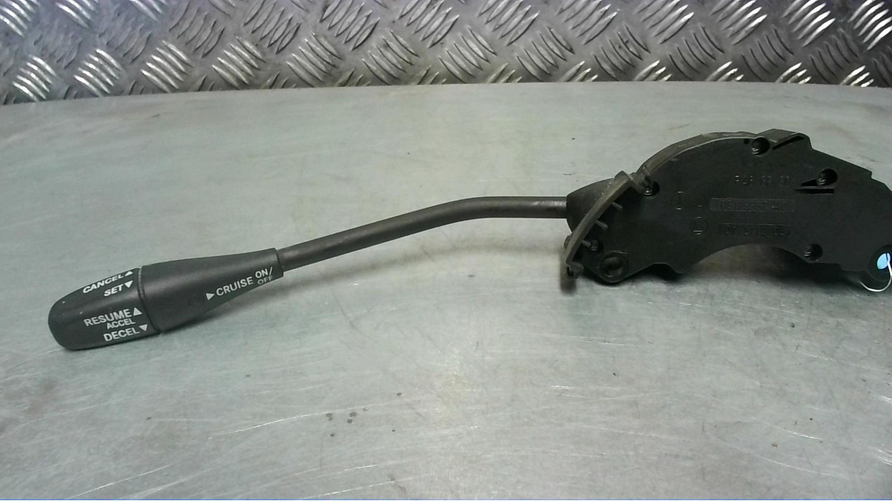 Commande regulateur vitesse CHRYSLER 300C PHASE 1 BREAK Diesel - 1