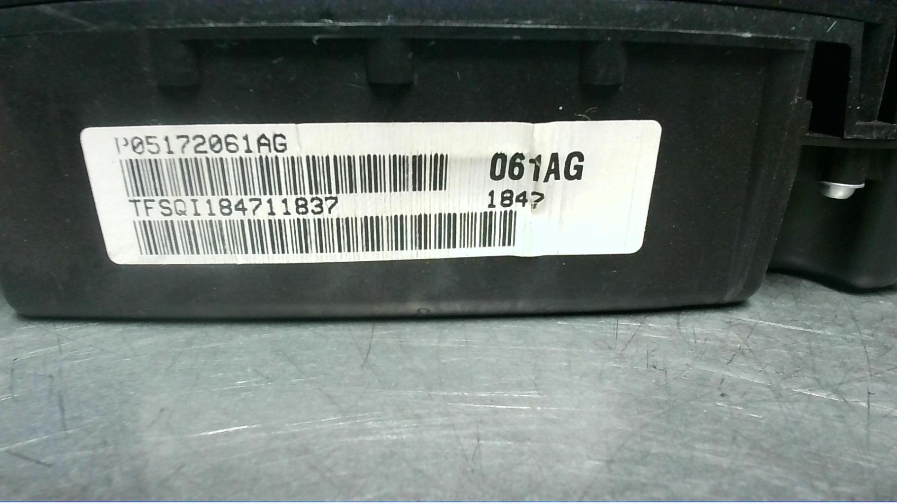 Compteur CHRYSLER 300C PHASE 1 BREAK Diesel - 1