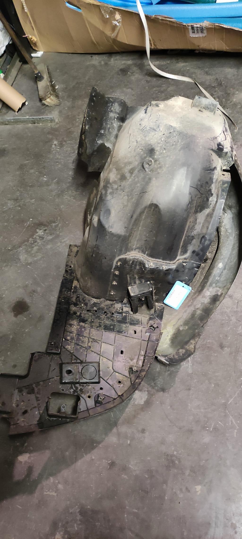 Pare boue avant gauche CITROEN C5 1  - 1