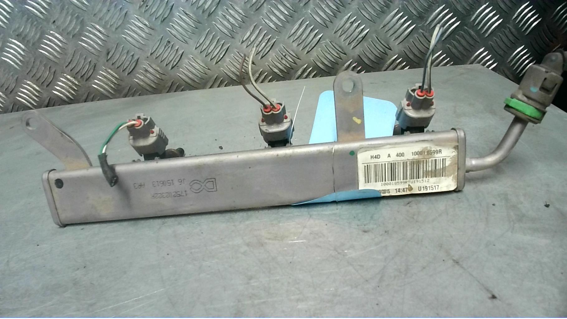 Rampe injection RENAULT TWINGO 3 PHASE 1 Essence - 1
