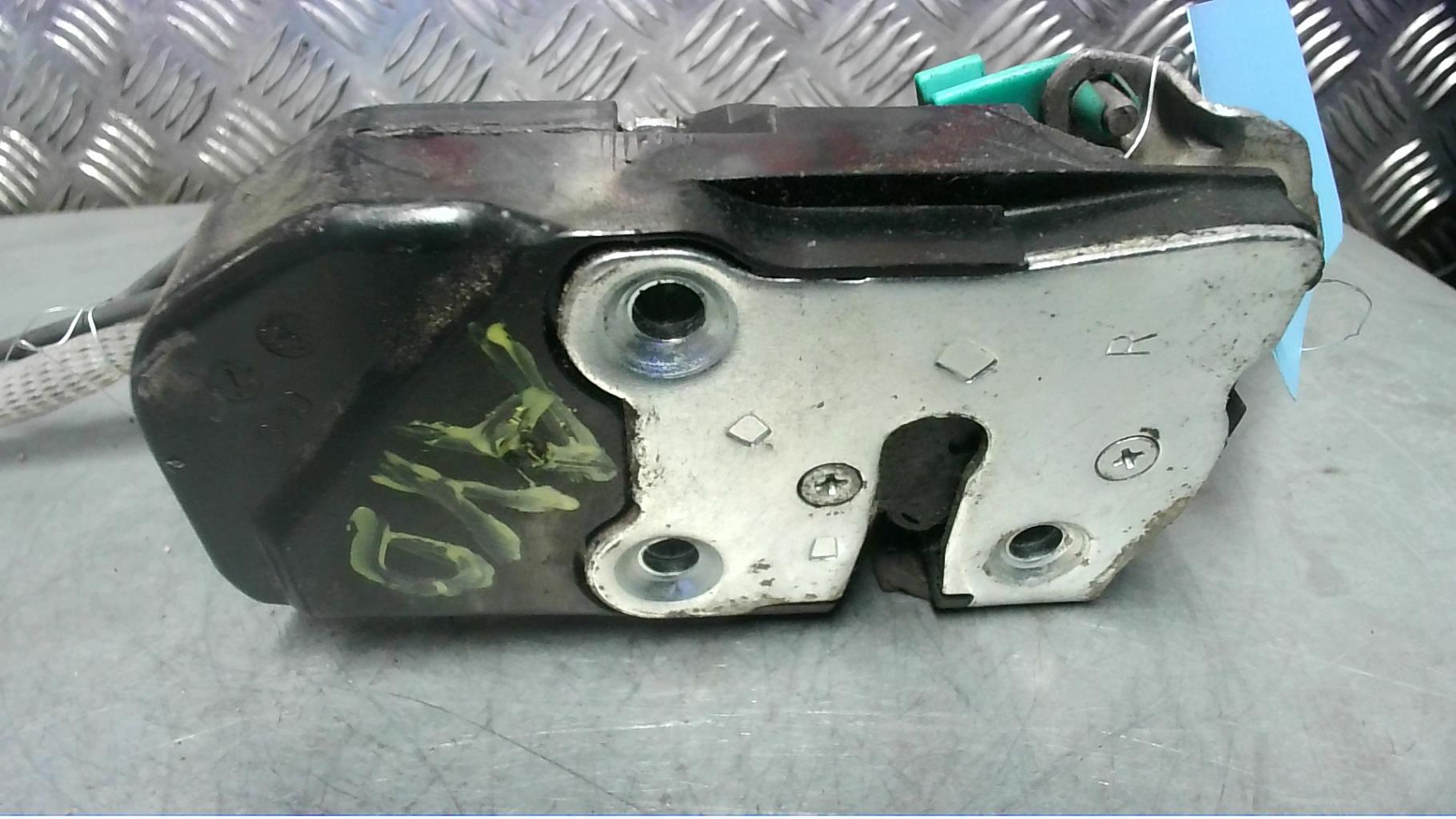 Serrure avant droit CHRYSLER 300C PHASE 1 BREAK Diesel - 1