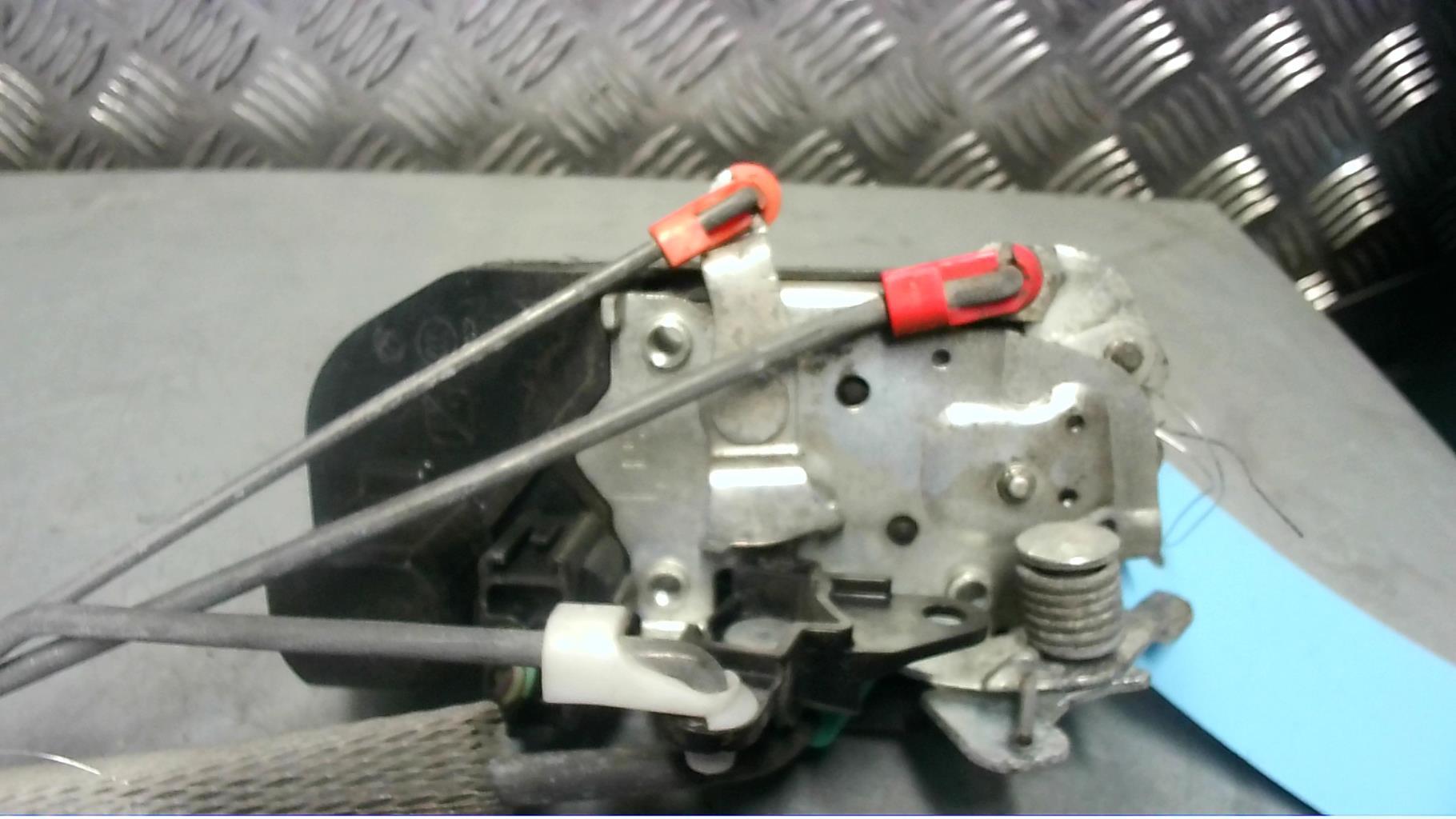 Serrure avant gauche CHRYSLER 300C PHASE 1 BREAK Diesel - 1
