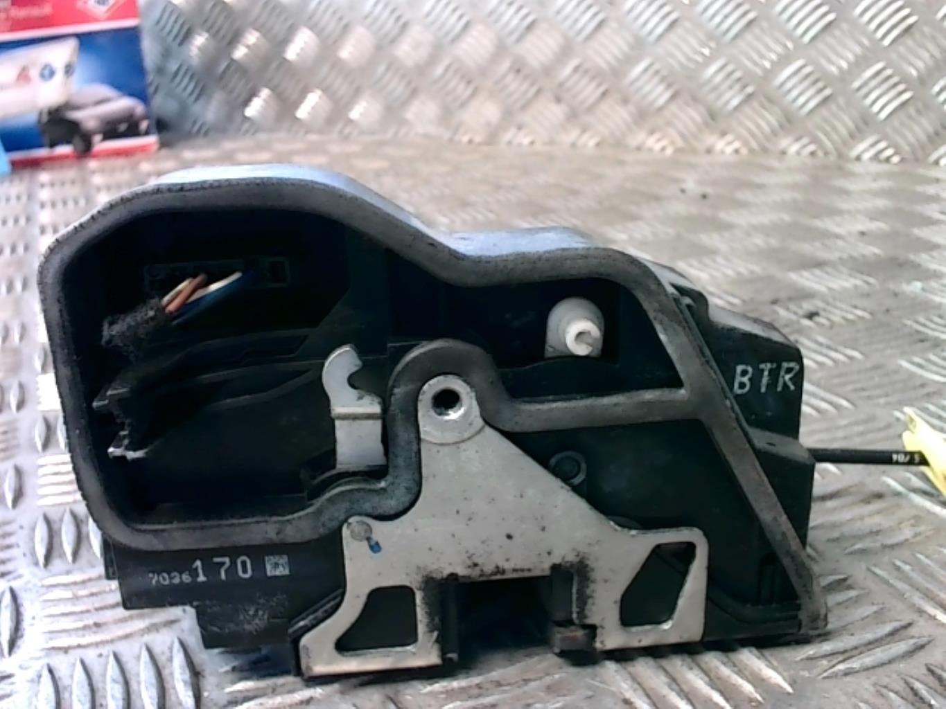 Serrure avant droit BMW X3 E83 PHASE 1 Diesel - 1